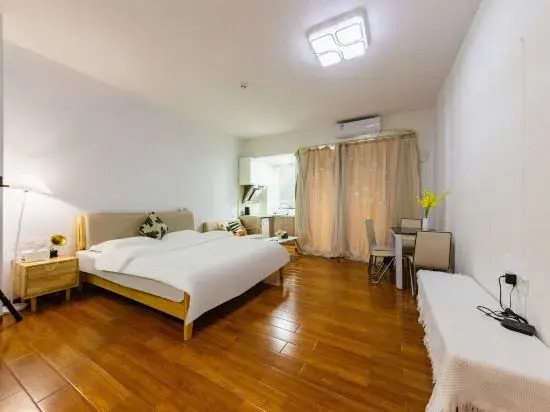 Lin Rui Apartment (Qingyuan Shunying Times Square)