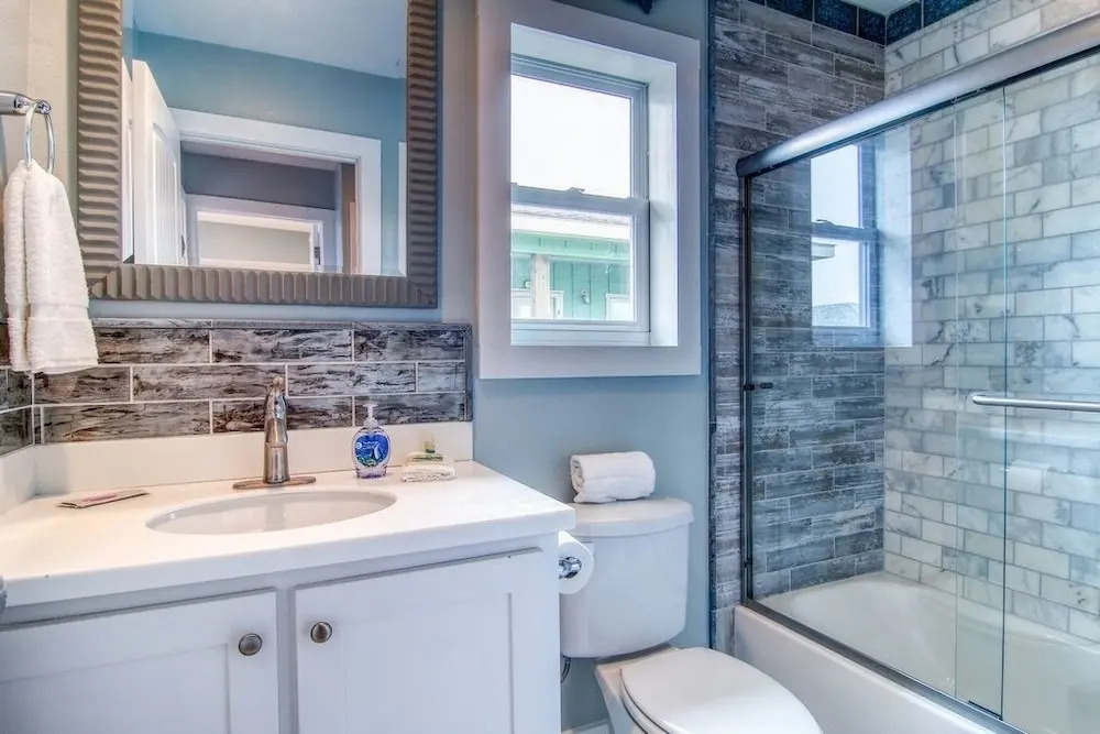 Beach Bear Lodge Unit 1 4 Bedrooms 3.5 Bathrooms Home