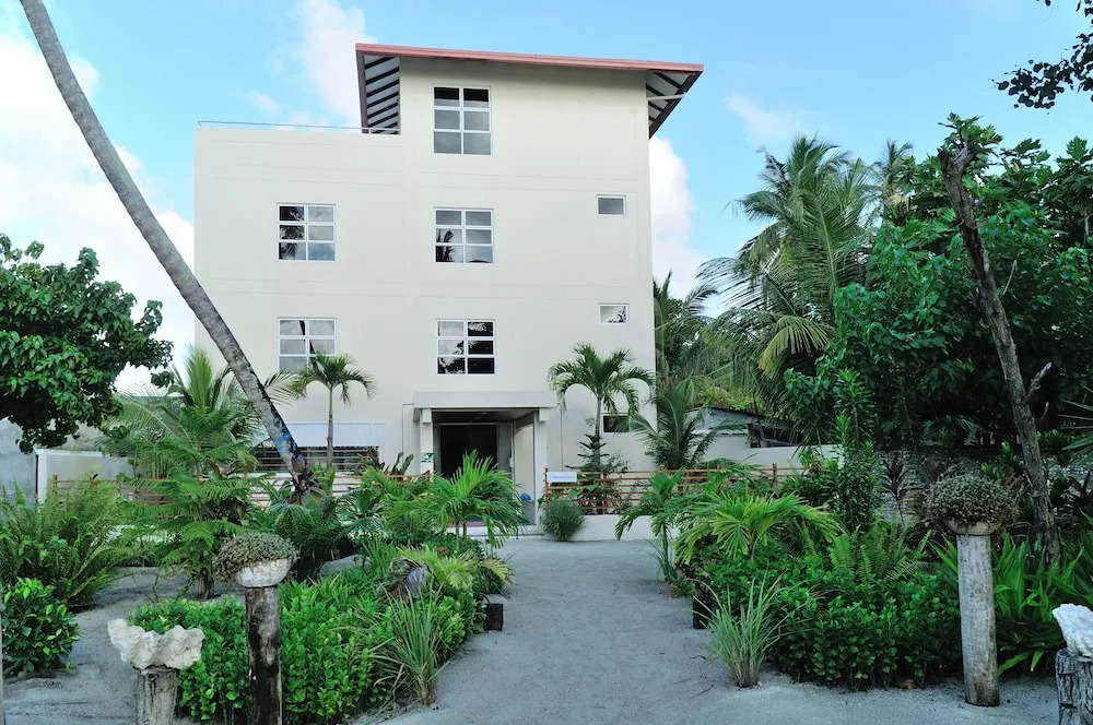 Antares Dhangethi & Spa