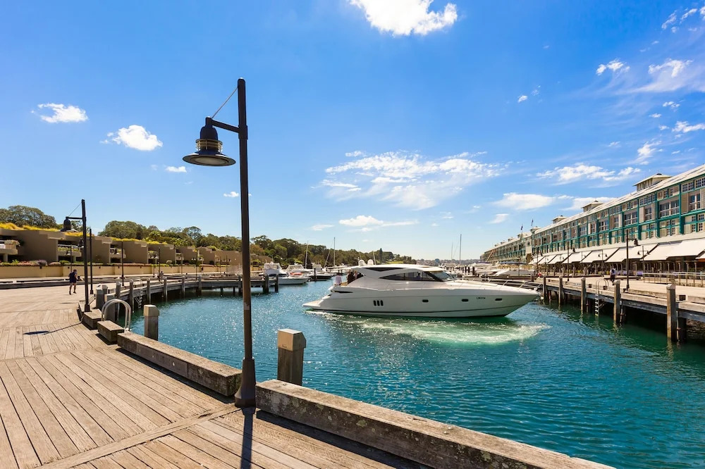 Woolloomooloo Modern Apartment 12 BRK