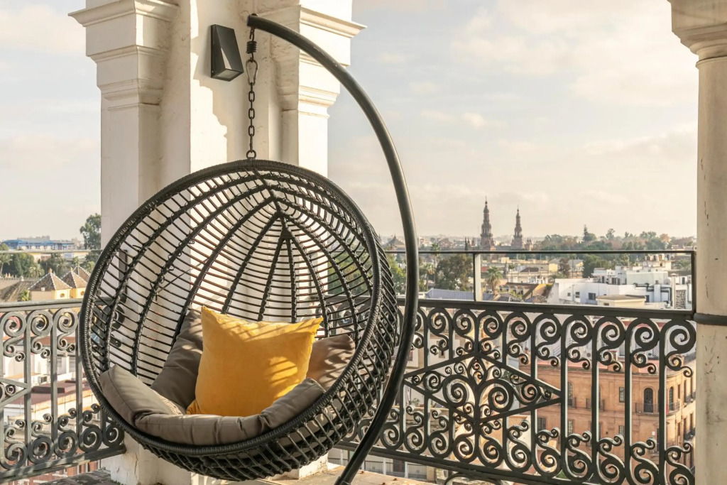 The most Exclusive apartment in Sevillaparking