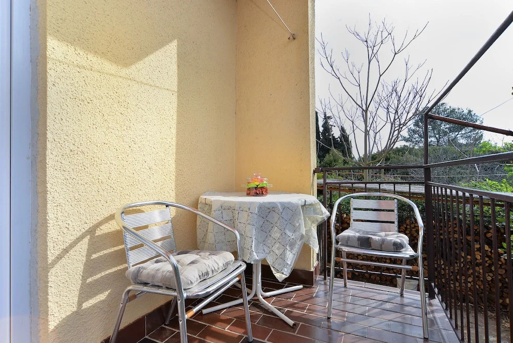 Apartment 1822