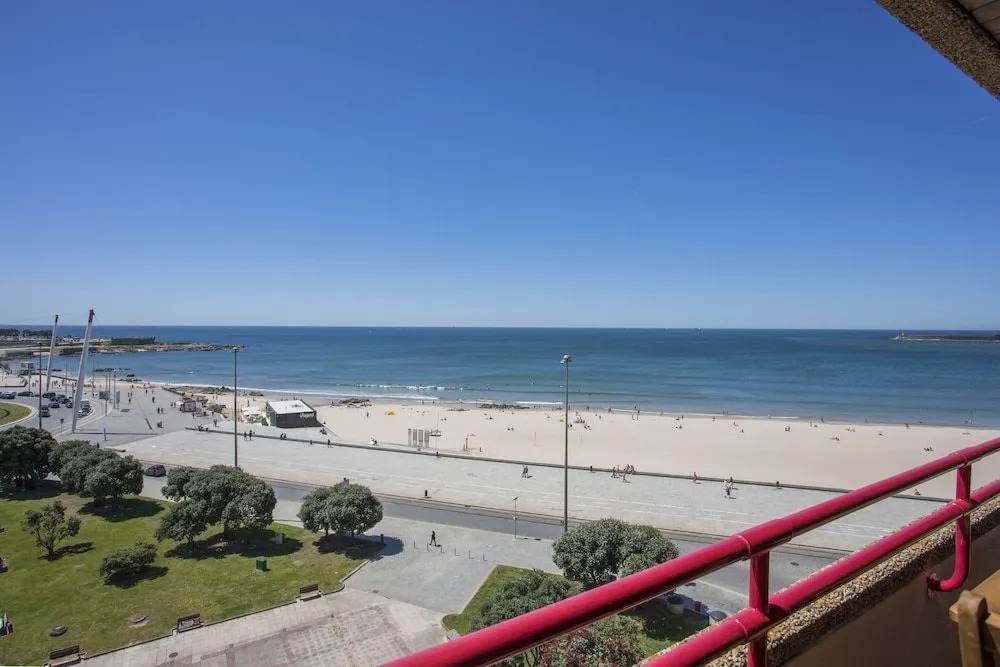 Liiiving in Matosinhos - Sea Beach Apartment