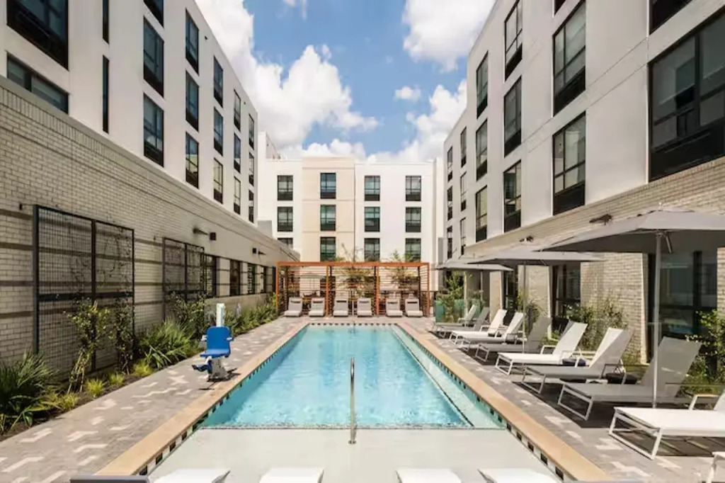 Hampton Inn by Hilton Austin Downtown East Side