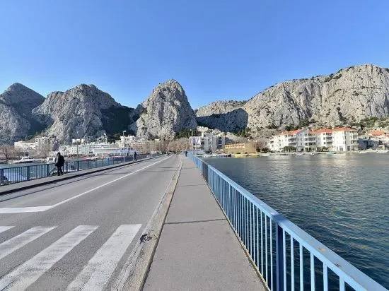 Apartments Mirabella