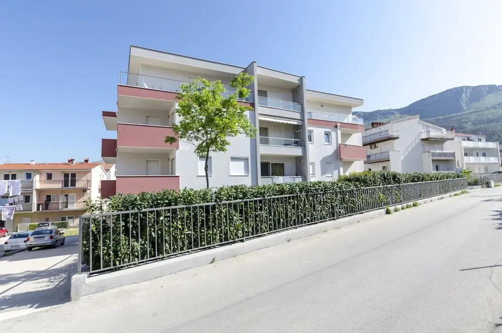 Apartment Pave