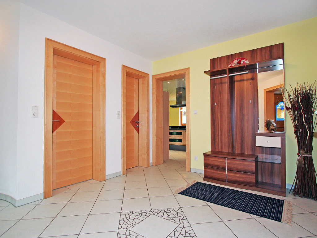 Holiday Home Heidi by Interhome