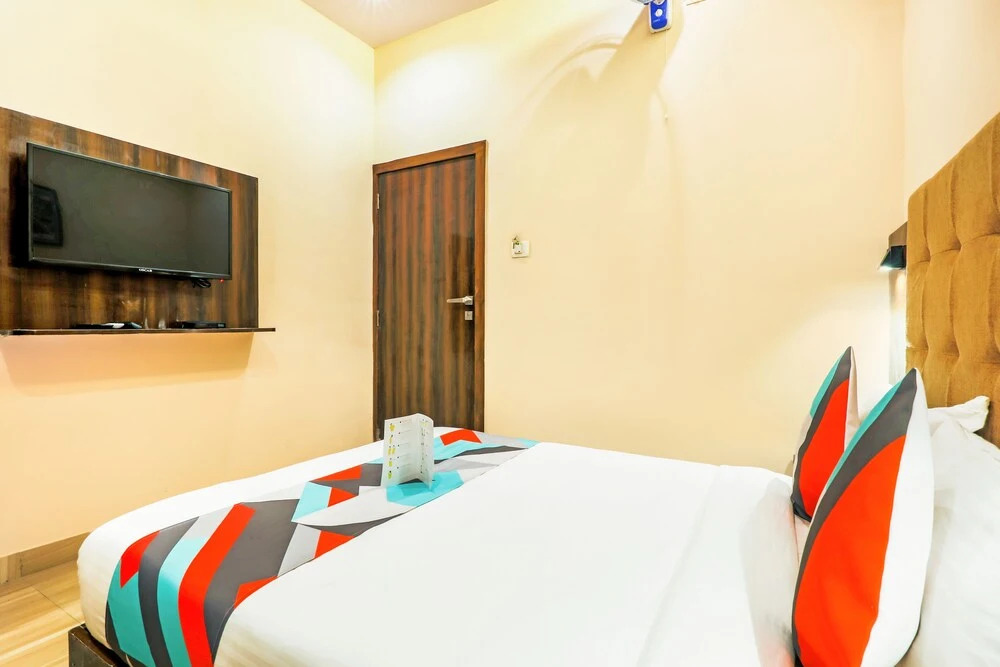 Fabexpress Zara Inn