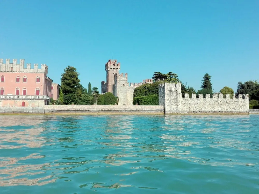 Bright Holiday Home in Lazise Italy With Swimming Pool