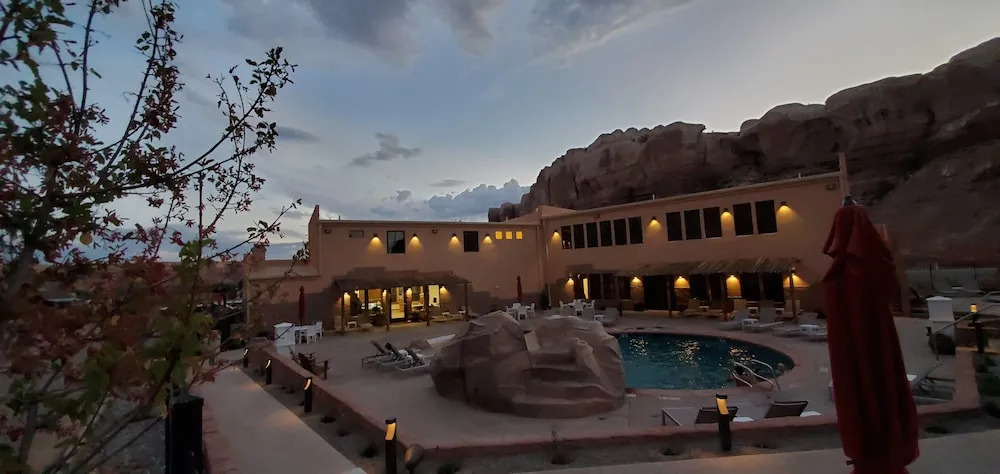 Bluff Dwellings Resort