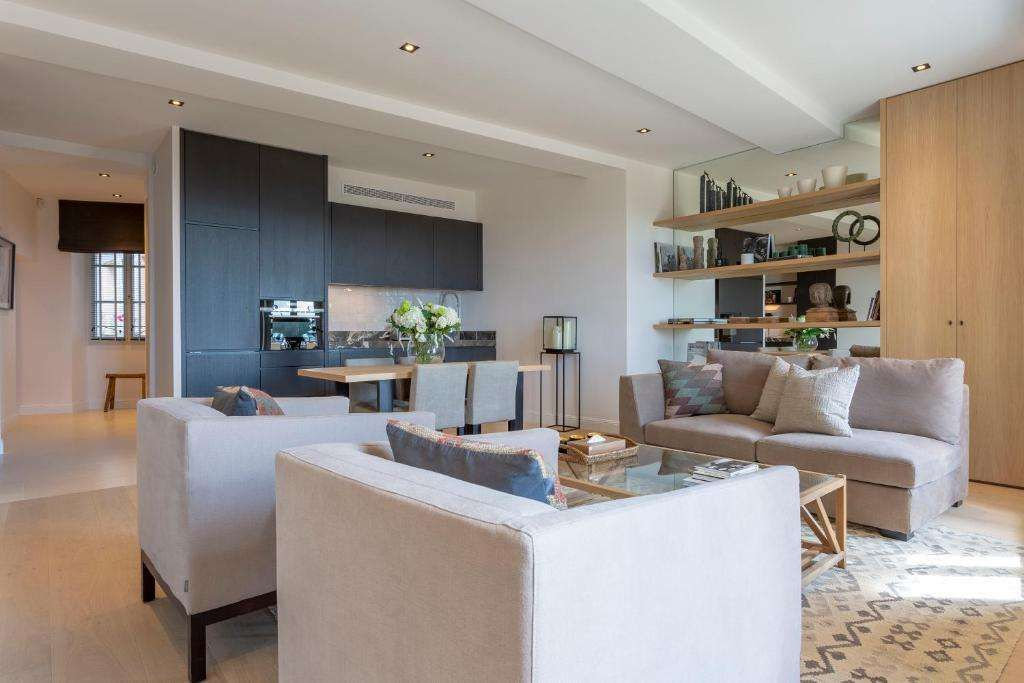 Mougins Luxury Retreats