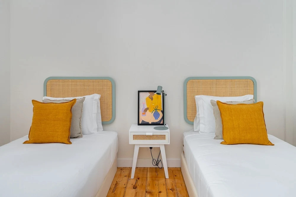 Brand new luxury apartment riverside