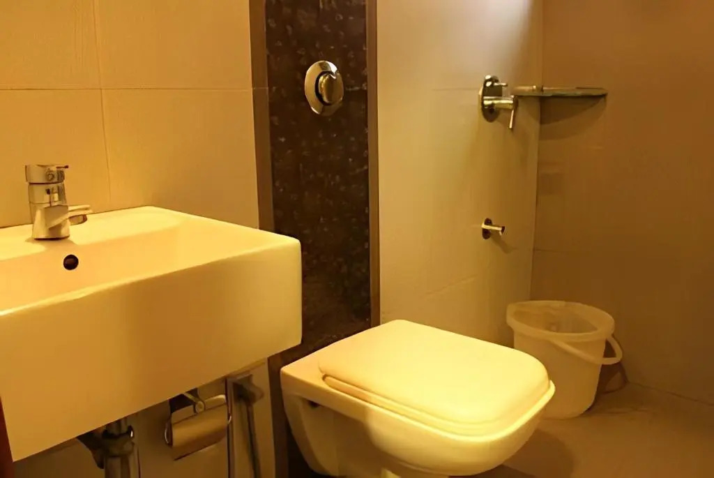 Apollo Guest House - Colaba Causeway