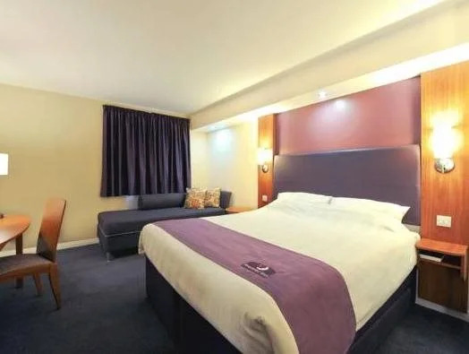 Premier Inn Bristol Sidcot A38