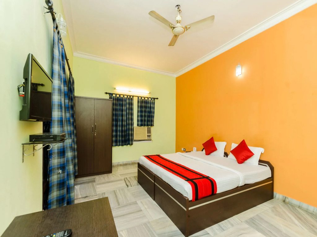 Green Shelter Guest House By OYO Rooms