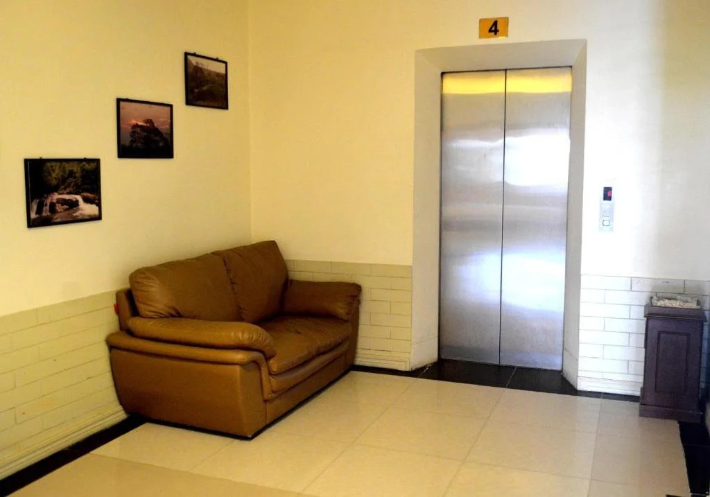 Hotel 63