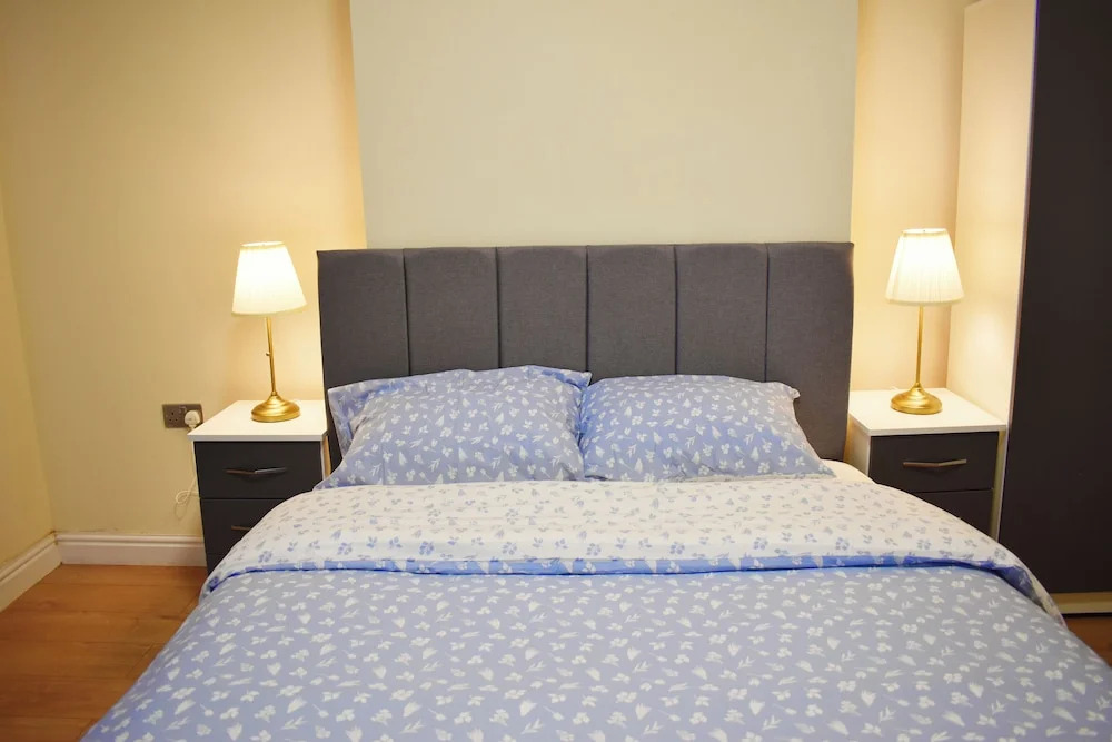 Bedroom in Apartment Walkable china town