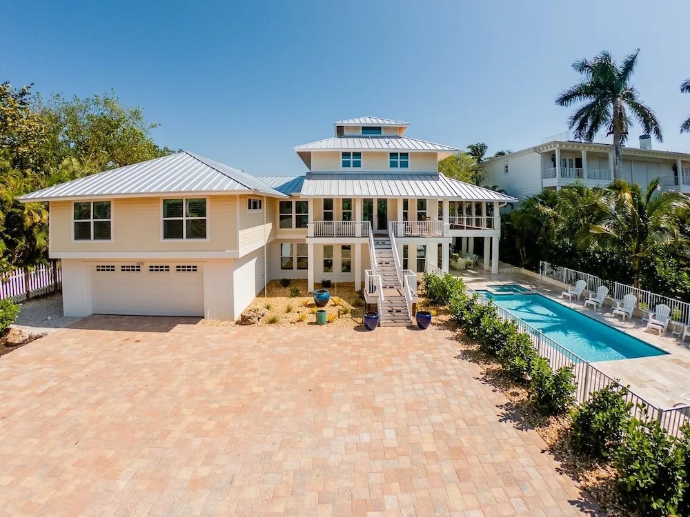 Dolphin Cove - Captiva Private Waterfront Estate 6 Bedroom Home