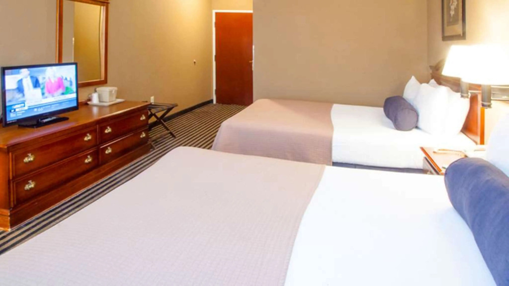 Mountain Inn & Suites Flat Rock