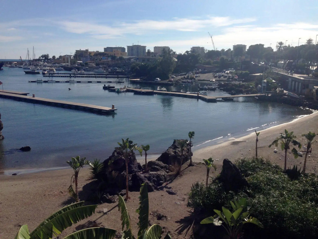 Baia Di Ognina