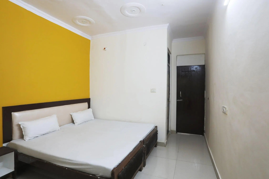 SPOT ON 44032 Star Guest House
