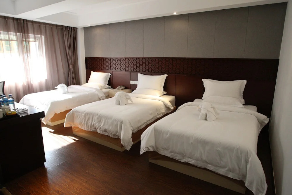 Royal Holiday Hotel