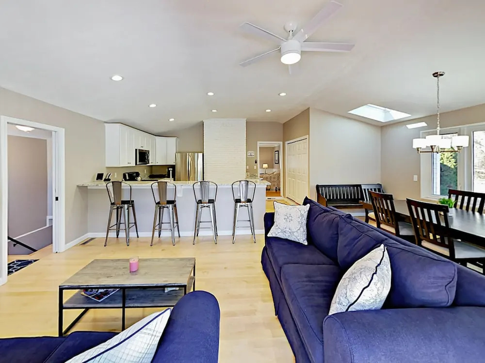 22 Sunrise Lane Home 4 Bedrooms 2 Bathrooms Home