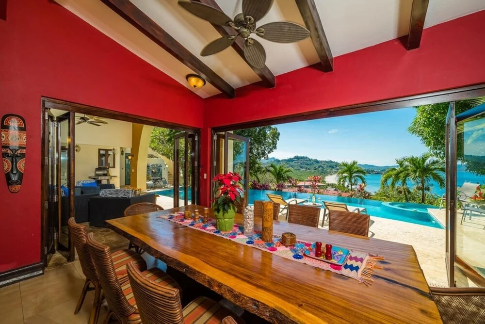 Villa Bougainvillea - Playa Flamingo - 3 Bedroom