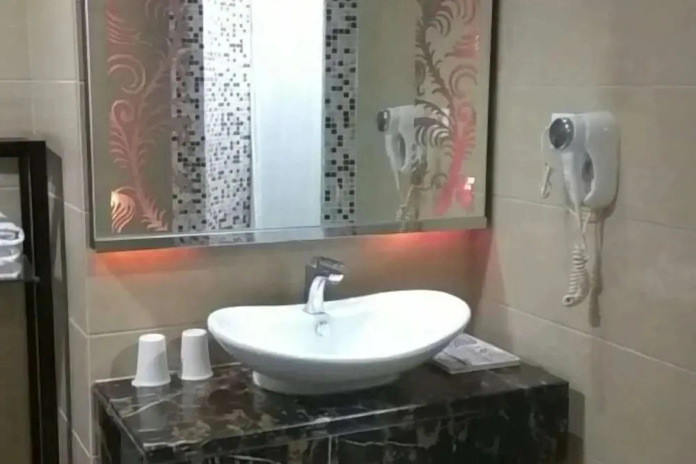 Zhaokai Hotel