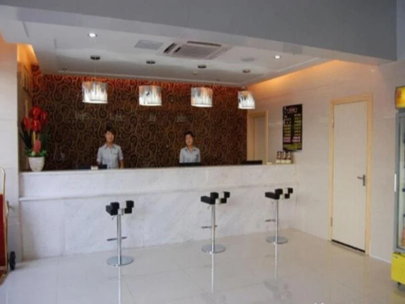 Youth Sunshine Hotel