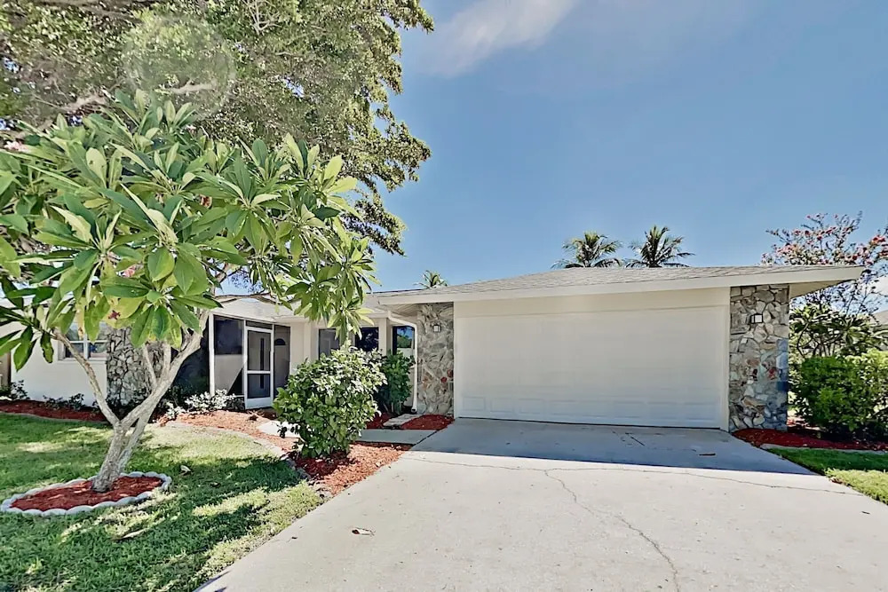 33091a7f 3 Bedroom Home