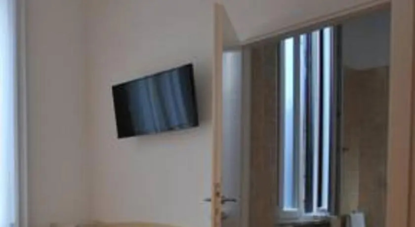 Hotel One