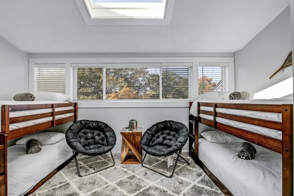 Mountaineer's Cottage - Cozy Condo In The Gorgeous White Mountains 2 Bedroom Condo by Redawning