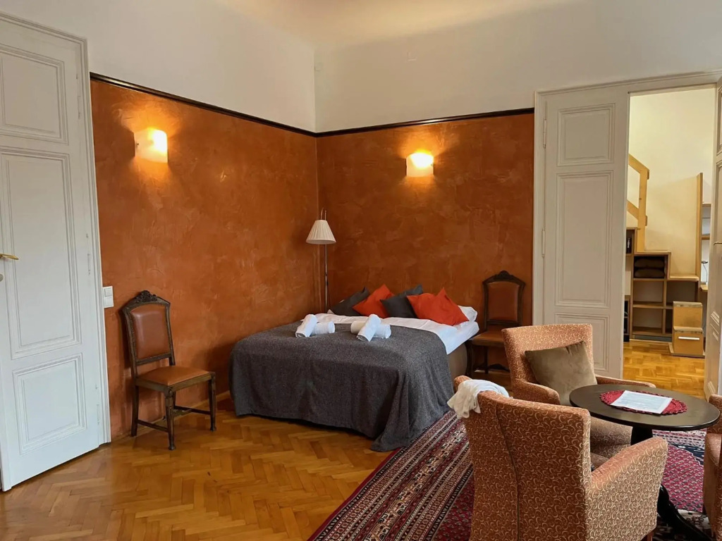 Stylish, Cosy & Central "Self-Check-In" Apartment
