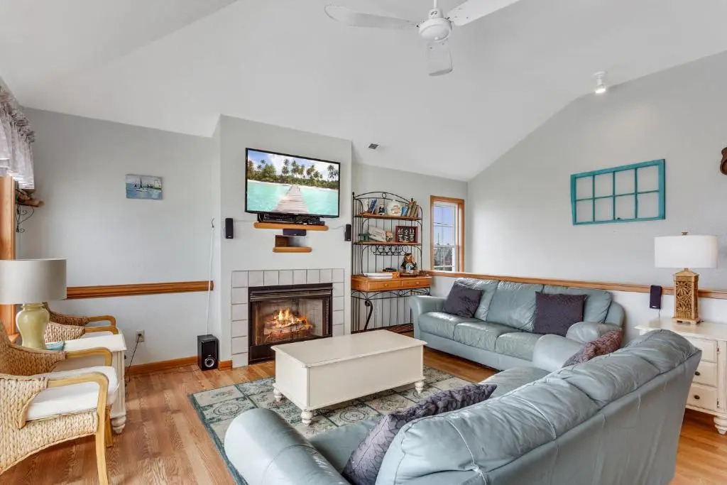6175 - Longview Cottage