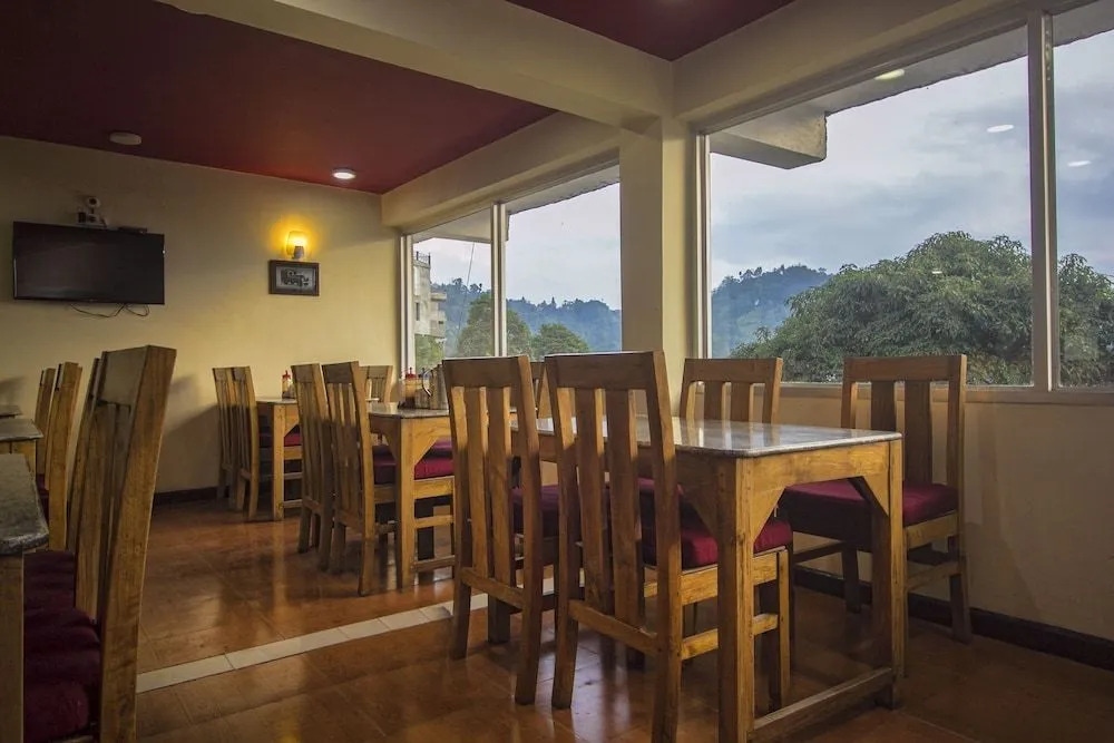 OYO 18536 Batasia Guest House