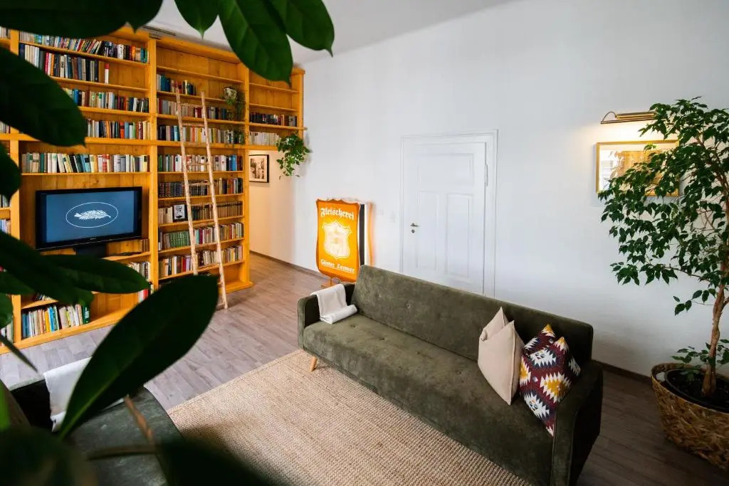 theleaf - design apartment & café