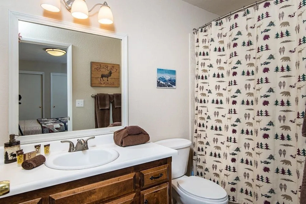 Cozy 2BD South Lake Tahoe by RedAwning