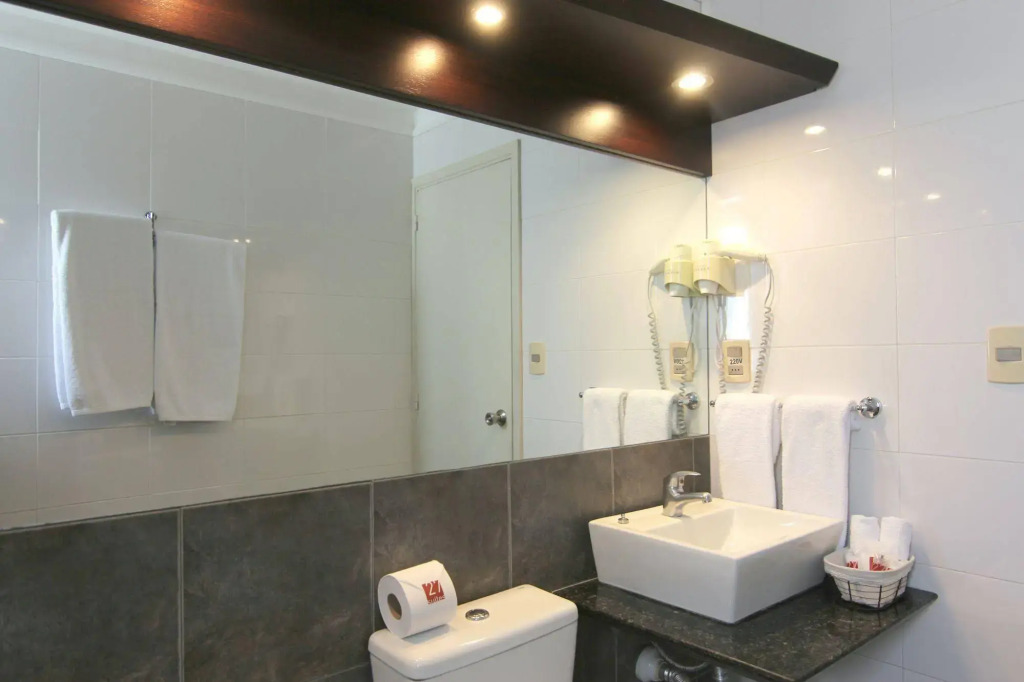 27 Suites Hotel