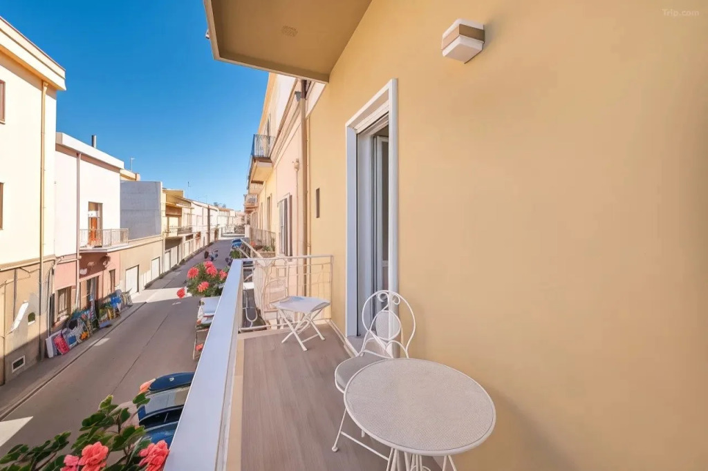 AQUAMADRE Suites - CF Suites