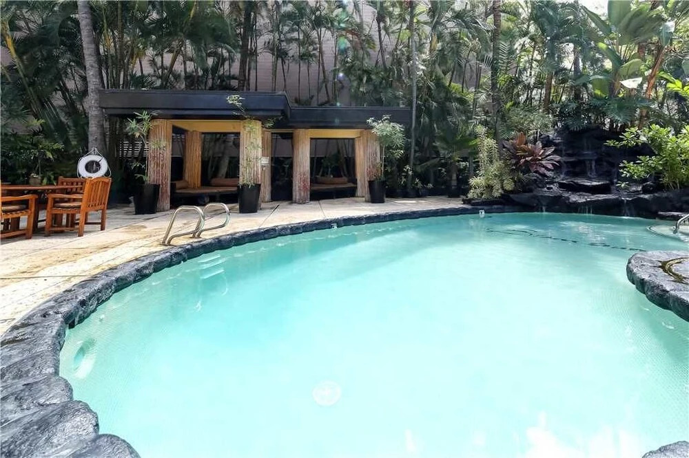 Bamboo Waikiki #1204 - 1 Br Condo