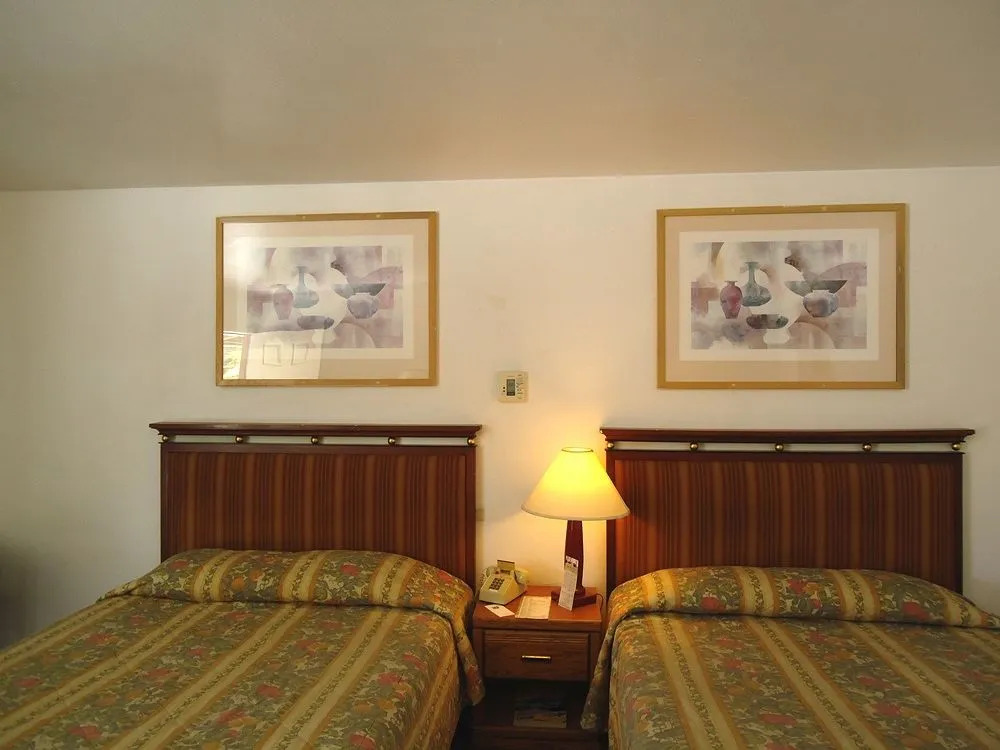 Maple Inn and Suites Los Banos