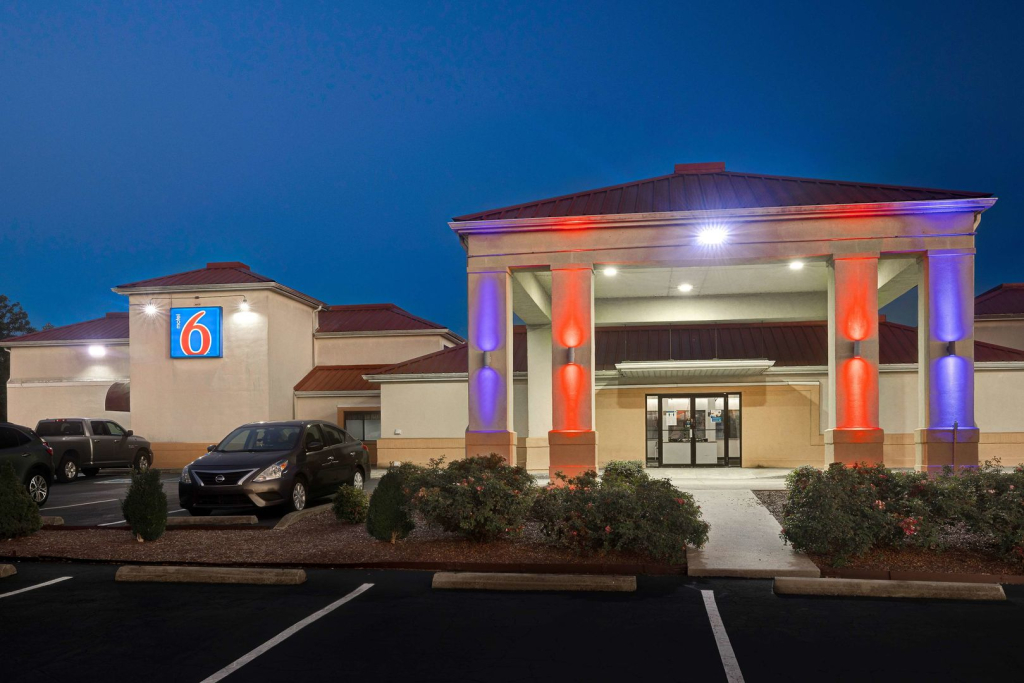 Motel 6 Shepherdsville, KY – Louisville South