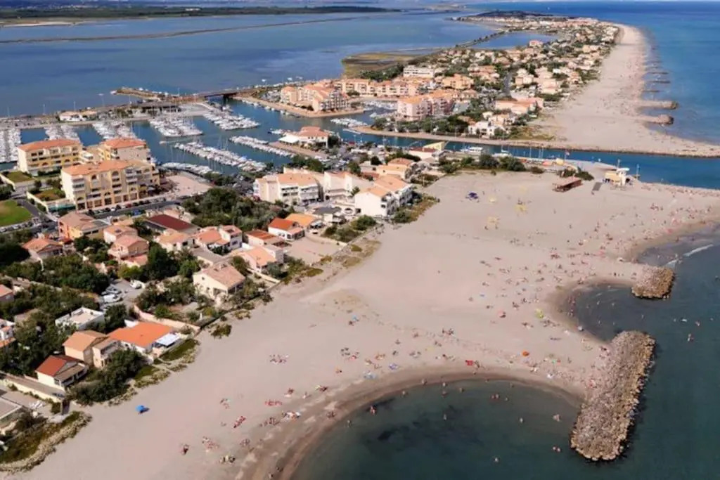 Superbe appartement avec vue sur la mer et port