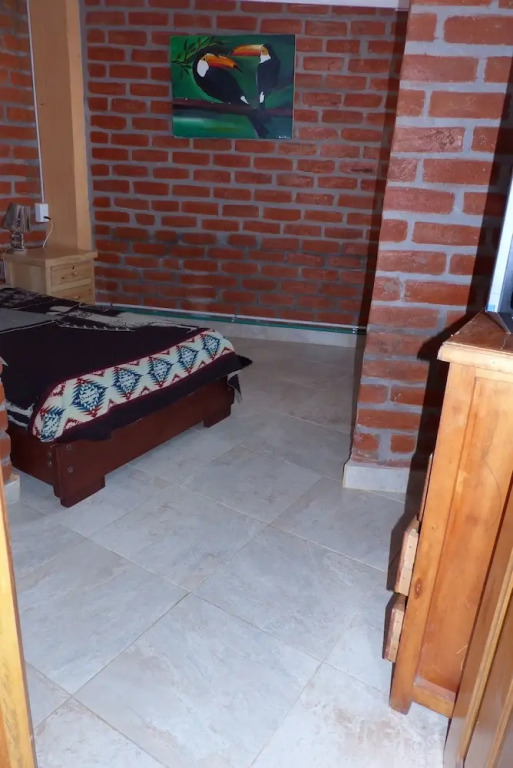 Hostal La Casa Amarilla City