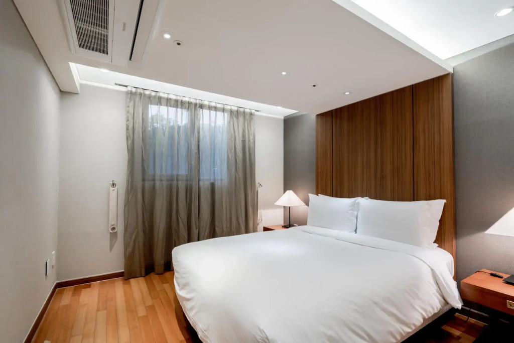 Oriens Hotel & Residences Myeongdong