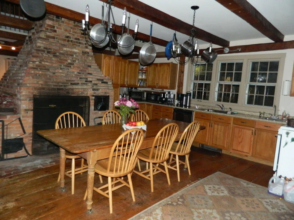 Royalsborough Inn at the Bagley House