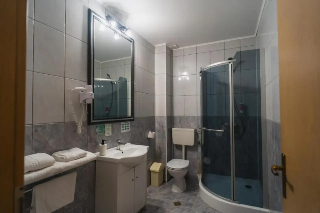 Hotel Dobsi