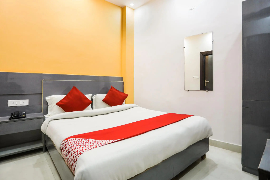 OYO 69541 Geet Residency