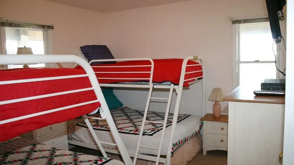 Lighthouse Breeze 1242 - 5 Br Home